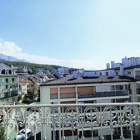 Apartment T2 Lumineux En Centre-ville Avec Parking, Animaux Acceptes - Fr-1-555-48